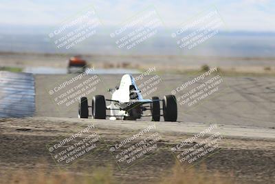 media/Oct-26-2025-CalClub SCCA (Sun) [[8ce1e69566]]/Group 6/Grapevine/